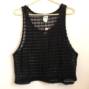 beach crop top size M